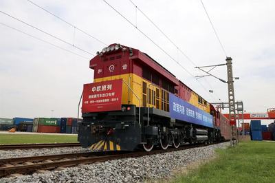 陜西中歐班列汽車出口專列實(shí)現(xiàn)常態(tài)化運(yùn)輸，助推貨物進(jìn)出口高質(zhì)量發(fā)展